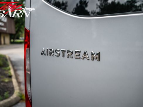 Used 2020 Mercedes-Benz Sprinter 2500 image 12