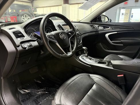 Used 2017 Buick Regal Sport Touring FWD image 19