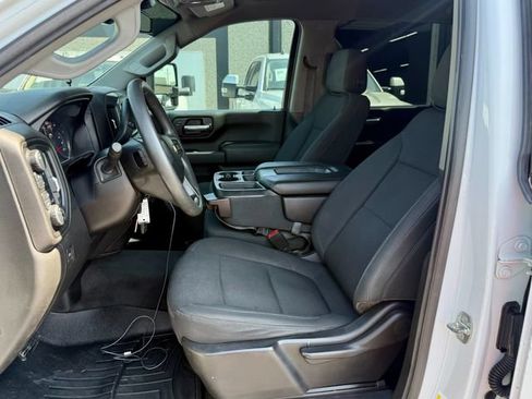 Used 2021 Chevrolet Silverado 2500 Custom w/ Custom Value Package AWD/4WD image 19