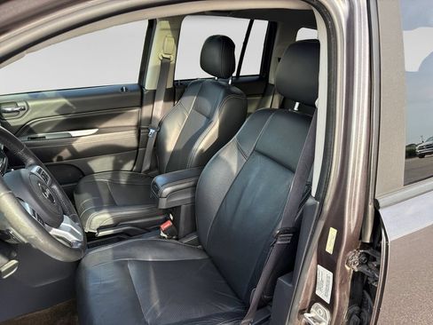 Used 2016 Jeep Compass High Altitude FWD image 20