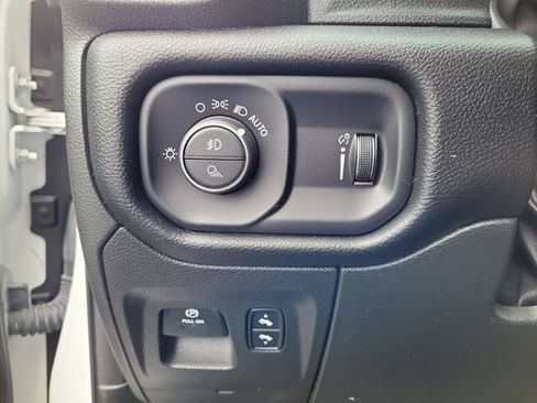 Used 2022 RAM 1500 Big Horn AWD/4WD image 22