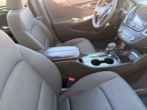 Used 2023 Chevrolet Malibu LT FWD image 12