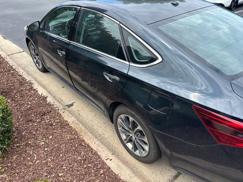 Used 2016 Toyota Avalon XLE Premium FWD image 10