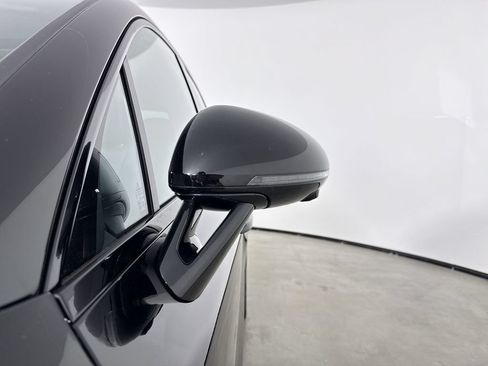 Certified 2026 Porsche Macan AWD/4WD image 12