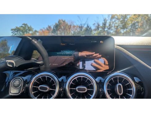 Used 2021 Mercedes-Benz GLA 45 AMG 4MATIC image 22