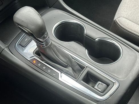 Used 2023 Chevrolet Equinox LT image 19