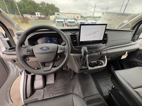 New 2026 Ford Transit 250 148 Medium Roof RWD image 7