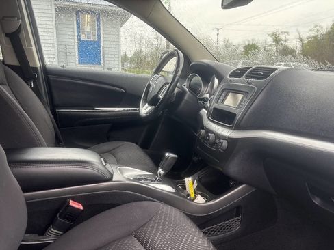Used 2012 Dodge Journey SXT w/ Popular Equipment Group AWD/4WD image 22
