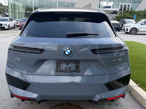 Used 2024 BMW iX xDrive50 w/ Premium Package AWD/4WD image 3