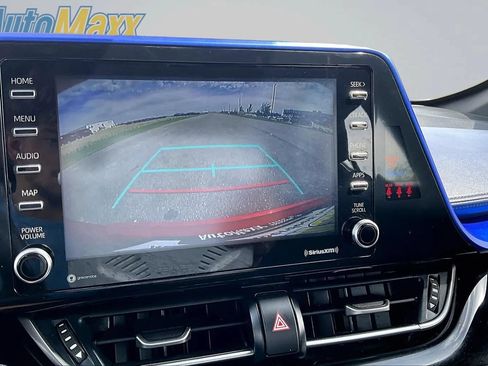 Used 2021 Toyota C-HR XLE FWD image 20