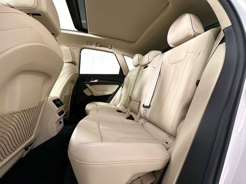Certified 2024 Audi Q5 e Premium w/ Convenience Package image 23