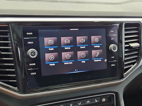 Used 2022 Volkswagen Atlas SEL AWD/4WD image 19