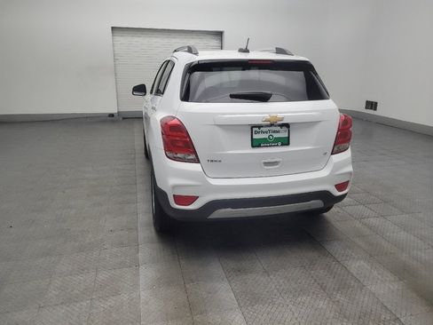 Used 2020 Chevrolet Trax LT w/ LT Convenience Package FWD image 6