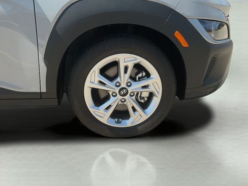 Used 2023 Hyundai Kona SEL AWD/4WD image 9