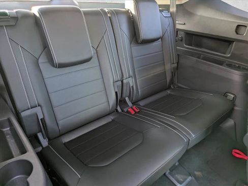 Used 2023 Volkswagen Atlas SEL Premium AWD/4WD image 18