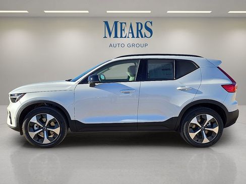 New 2026 Volvo XC40 B5 Plus w/ Protection Package Premier image 2