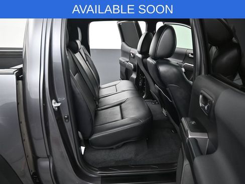 Used 2022 Toyota Tacoma TRD Pro AWD/4WD image 31