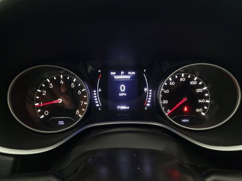 Used 2019 Jeep Compass Latitude FWD image 23