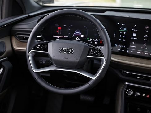 New 2025 Audi Q5 2.0T Premium Plus image 26