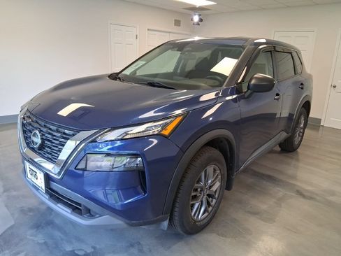 Used 2023 Nissan Rogue S AWD/4WD image 4