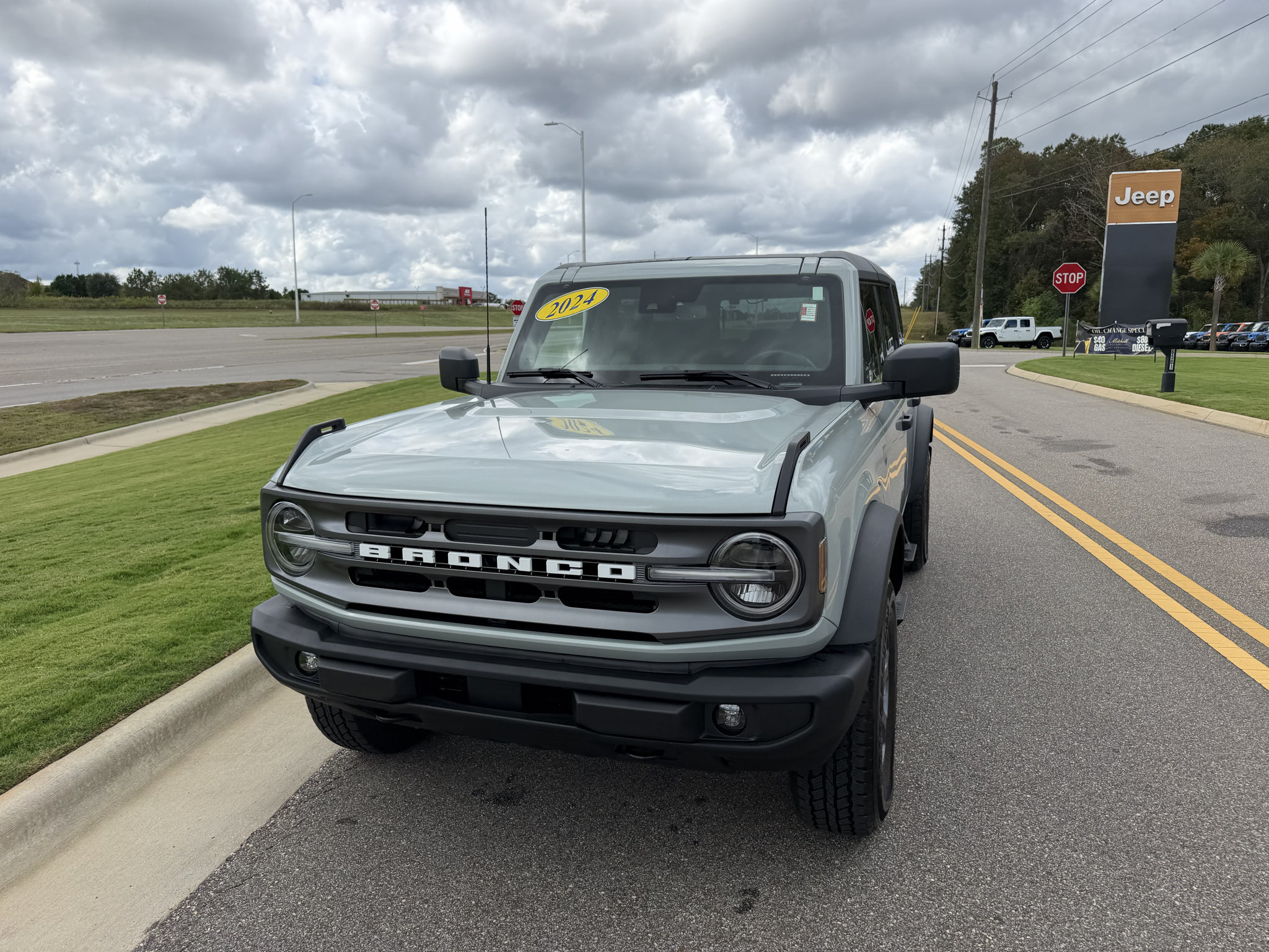 Used 2024 Ford Bronco Big Bend AWD/4WD image 17