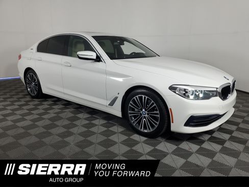 Used 2019 BMW 530e w/ Convenience Package RWD image 1