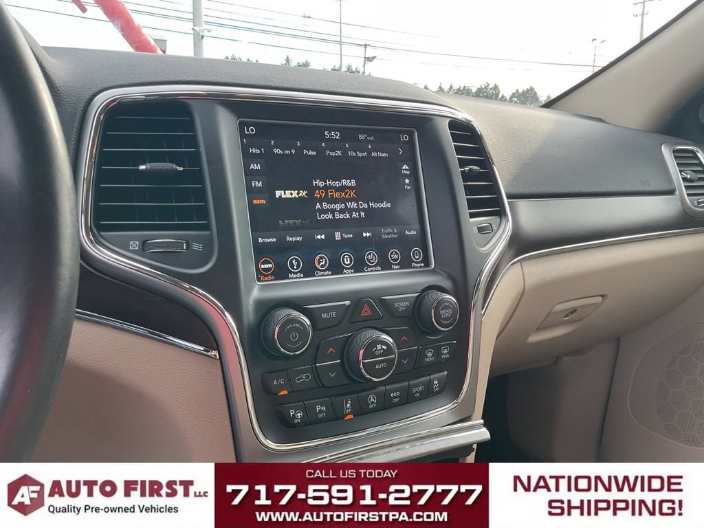 Used 2018 Jeep Grand Cherokee Limited AWD/4WD image 23