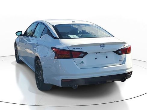 Used 2024 Nissan Altima 2.5 SR image 3
