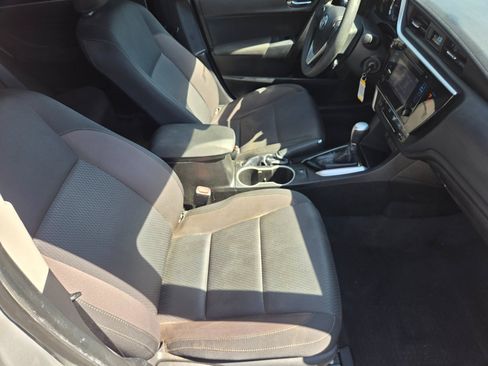 Used 2019 Toyota Corolla LE FWD image 15