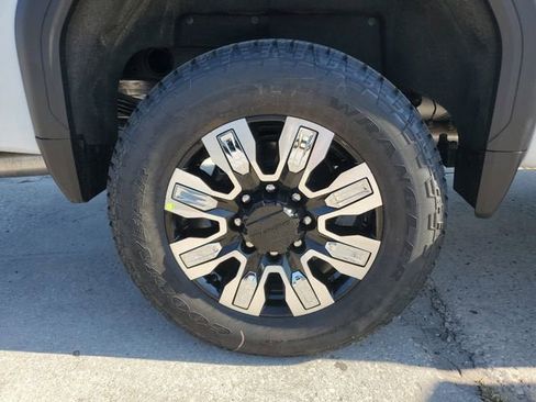 New 2026 GMC Sierra 2500 Denali w/ Denali Reserve Package AWD/4WD image 6