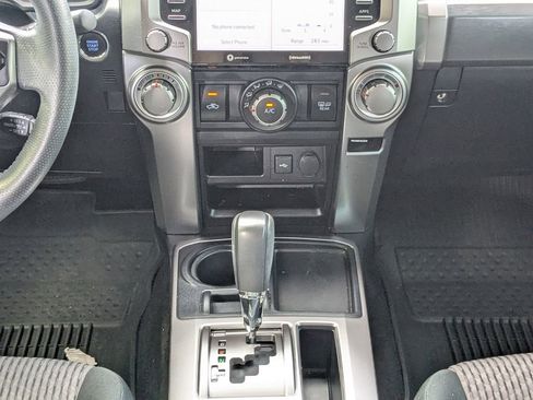 Certified 2022 Toyota 4Runner SR5 image 18