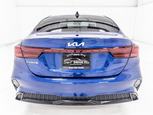 Used 2023 Kia Forte LXS FWD image 6