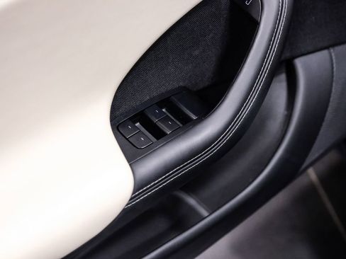 Used 2023 Tesla Model S Standard Range image 47