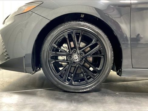 Used 2026 Toyota Camry SE w/ Multimedia Upgrade Package FWD image 9