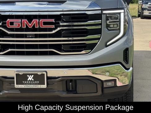 New 2026 GMC Sierra 1500 SLT AWD/4WD image 10