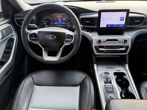 Certified 2023 Ford Explorer XLT w/ Equipment Group 202A image 8