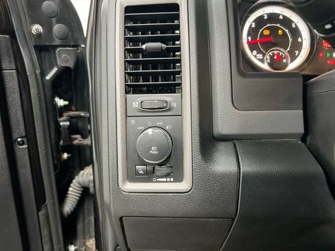 Used 2016 RAM 1500 Express w/ Black Ram 1500 Express Group AWD/4WD image 18