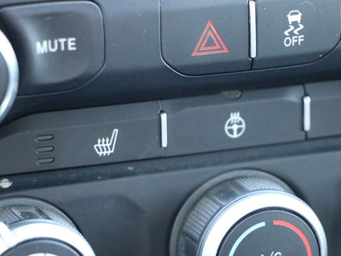 Used 2024 RAM 2500 Big Horn AWD/4WD image 21