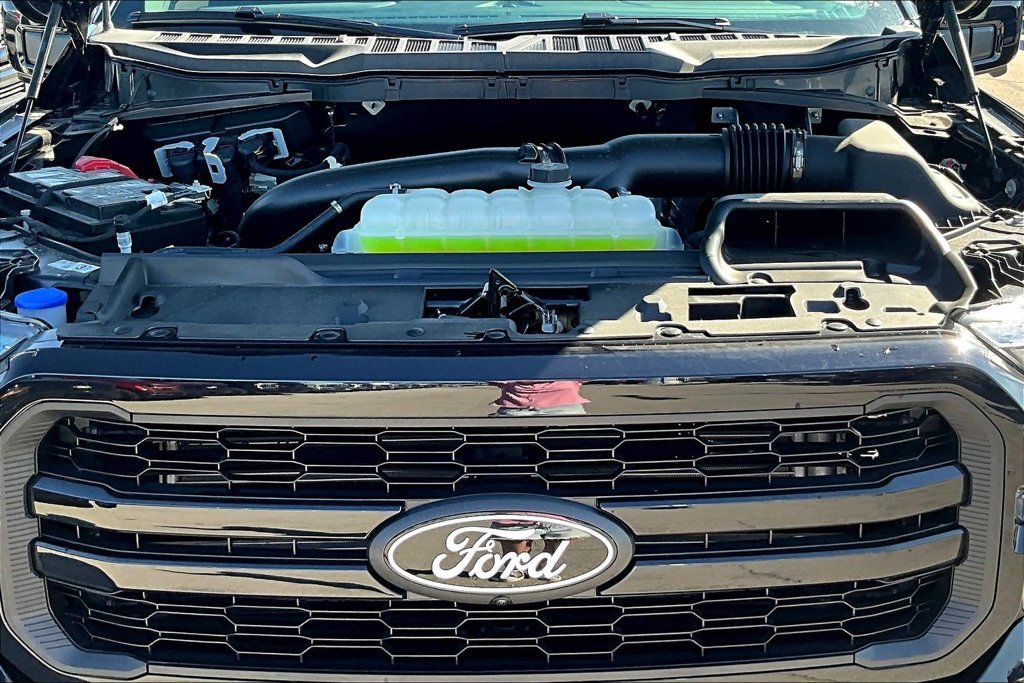 New 2026 Ford F150 Lariat w/ Equipment Group 501A Mid AWD/4WD image 11