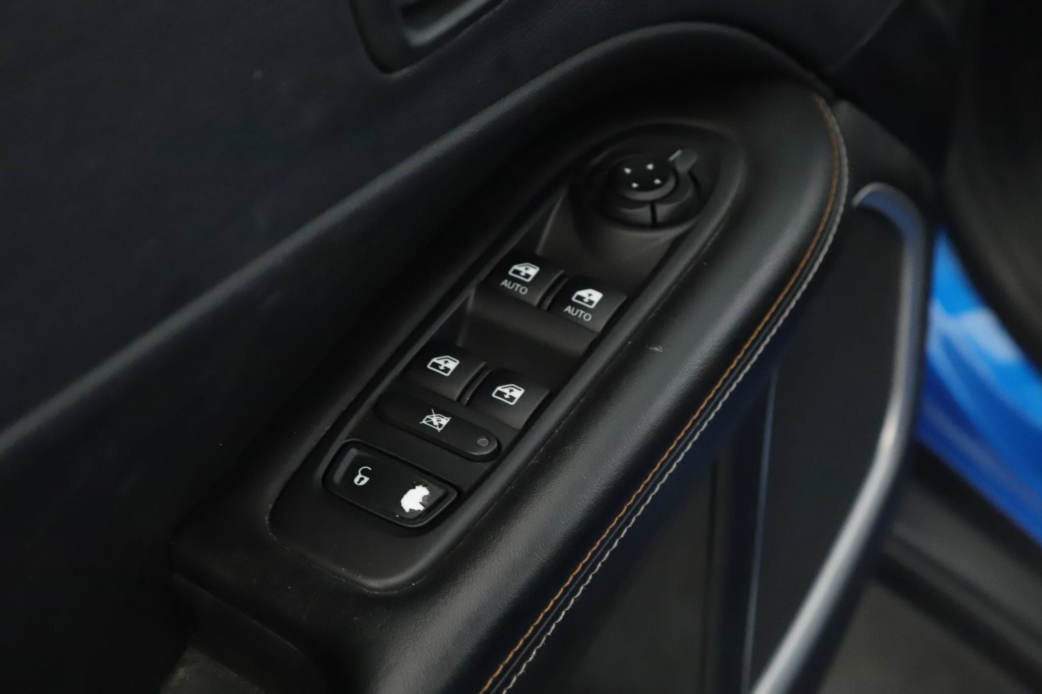 Used 2018 Jeep Compass Latitude w/ Popular Equipment Group AWD/4WD image 7