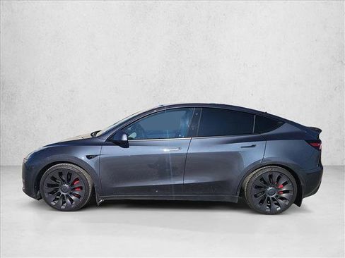 Used 2022 Tesla Model Y Performance image 2