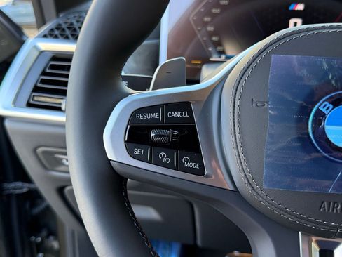 New 2026 BMW X5 M60i image 23