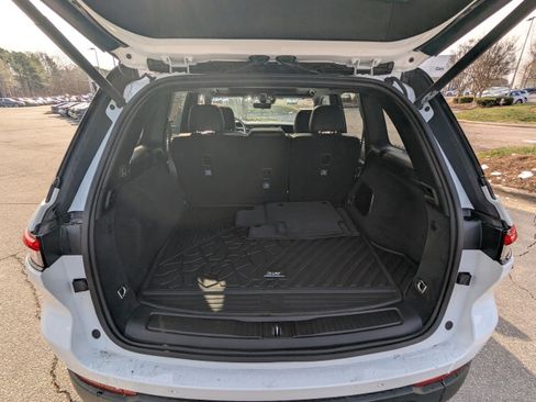 Used 2024 Jeep Grand Cherokee Trailhawk w/ Advanced Protech Group II image 16