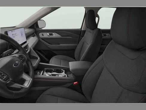 Certified 2026 Ford Explorer Active RWD image 39