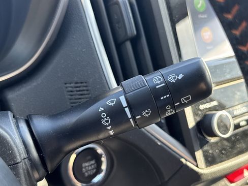 Used 2020 Subaru Crosstrek 2.0i Premium w/ Moonroof Package 1 image 17