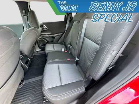 Used 2024 Mitsubishi Outlander ES image 22