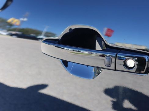 New 2026 Nissan Frontier SV w/ SV Convenience Package image 4