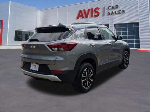 Used 2025 Chevrolet TrailBlazer LT image 6