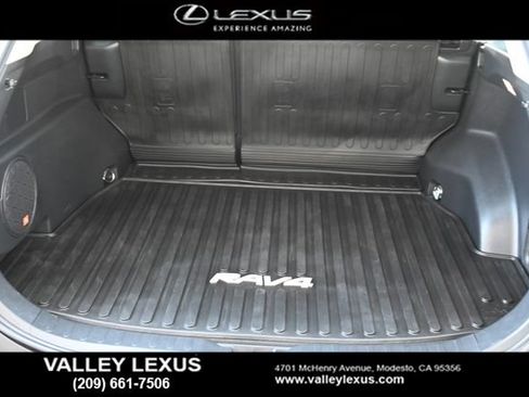 Used 2021 Toyota RAV4 Limited AWD/4WD image 19