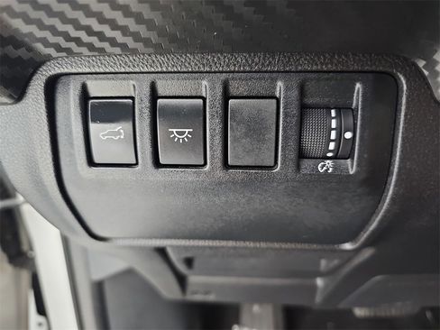 Used 2023 Subaru Ascent Premium w/ Convenience Package image 34